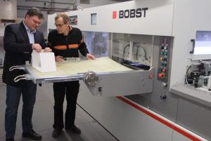 Neben Standardschachteln zählen aufwändiger konstruierte Schachteln zu den Spezialitäten von Ostermöller Verpackungen. Gerade hier kann das traditionsreiche Unternehmen sein umfassendes Praxis-Know-how im Markt besonders gut ausspielen.