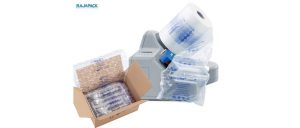 Auf der LogiMAT kann die neue Luftpolstermaschine AirMove² von Rajapack getestet werden.