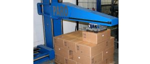 Durch die im Steuerungsmenü ausgewählte Packstückart werden das Palettierschema und die jeweils verwendete Palettengröße automatisch übernommen. (Bild: roteg AG)