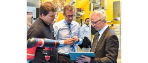 Motek und Bondexpo verstehen sich als Leitmessen und wollenGelegenheit zur Vernetzung geben. Bilder: P. E. Schall GmbH & Co. KG