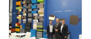 Jan Vandewiele, CEO, und seine beiden Söhne, Gregory (links), Plant-Manager Smart-Flow und Mikael (rechts), Plant-Manager Gamma-Wopla.