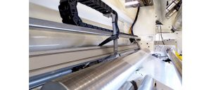 Blick in eine Folienverbundproduktionsanlage mit integriertem Lioscan-Modul.