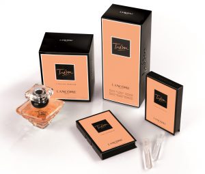 Hochwertige Geschenkboxen sind neben der Kosmetik auch für Spirituosen oder Schmuck geeignet.