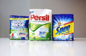 Henkel-Waschmittelbeutel mit Regranulat von Mondi