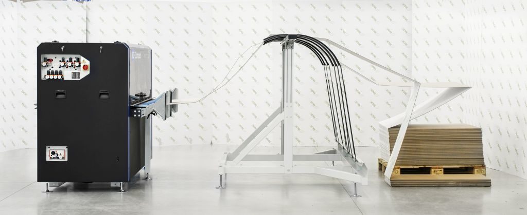 Kartonschneidemaschine für den E-Commerce: Panotec Midi Compack