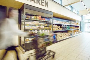 Mehr Mehrwegprodukte sollen den Verbrauch von Verpackungsmaterial bei Aldi refuzieren