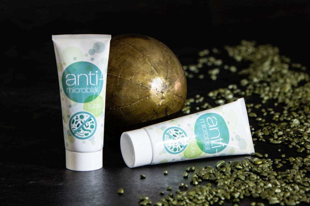 Antimikrobiell beschichtete Tube von Linhardt.