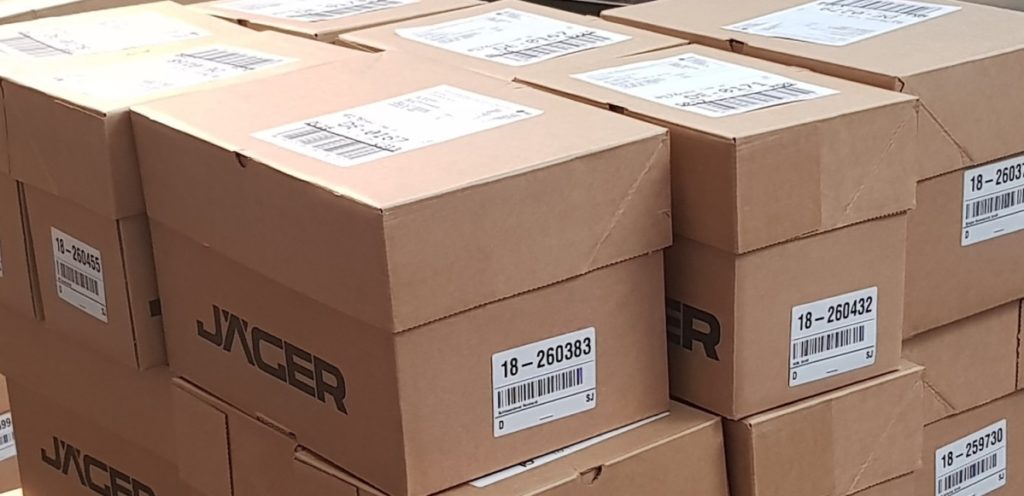 Die Schrauben-Jäger AG verschickt täglich über 1.400 Sendungen.