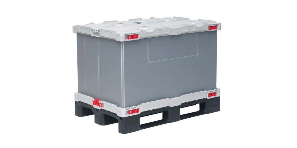 Mehrweg statt Einweg: Der Mehrweggroßladungsträger ist stapelbar und dank der Schließbügel an der Seite stabil und ergonomisch. (Bild: Smart-Flow Europe SA)