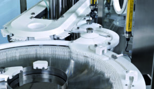 Jedes Vial enthält nur einen Milliliter Produkt und muss mit höchster Genauigkeit abgefüllt werden.