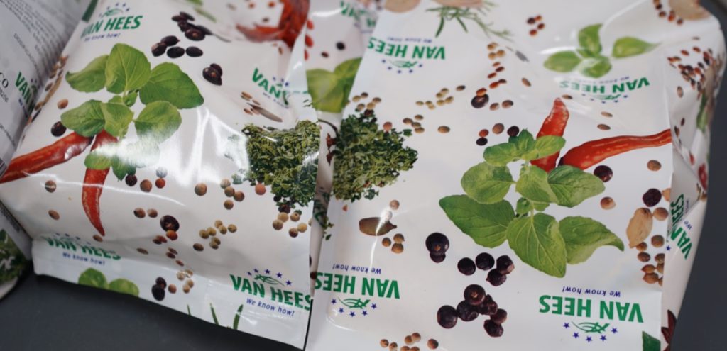 VAN HEES Gewürzverpackungen (Bild: HSM)