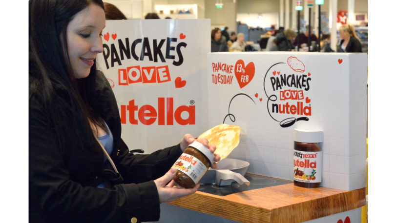 Nutella-Werbedisplay zum Pfannkuchentag (Bild: STI Group)