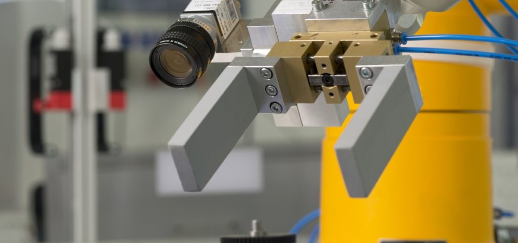 Zweibacken-Greifer mit integrierter Sensorik (Bild: Fraunhofer IGCV)