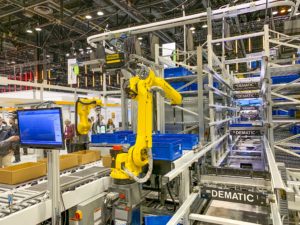 Robotergestützten Automatisierungslösungen (Foto: Dematic)
