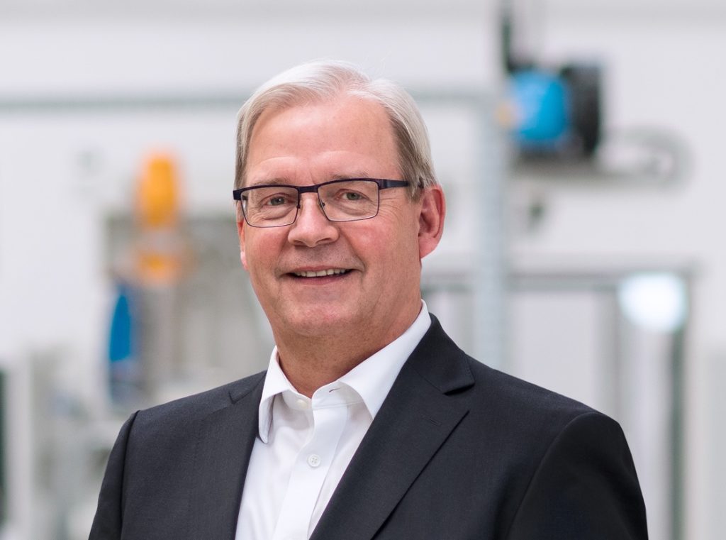 Hans-Ulrich Golz, President des Segments Spritzgießtechnik bei KraussMaffei