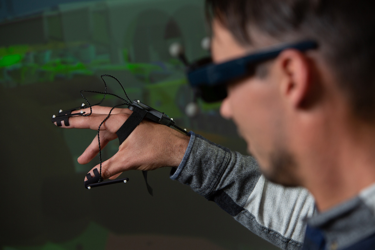 Virtual Reality Center packaging journal