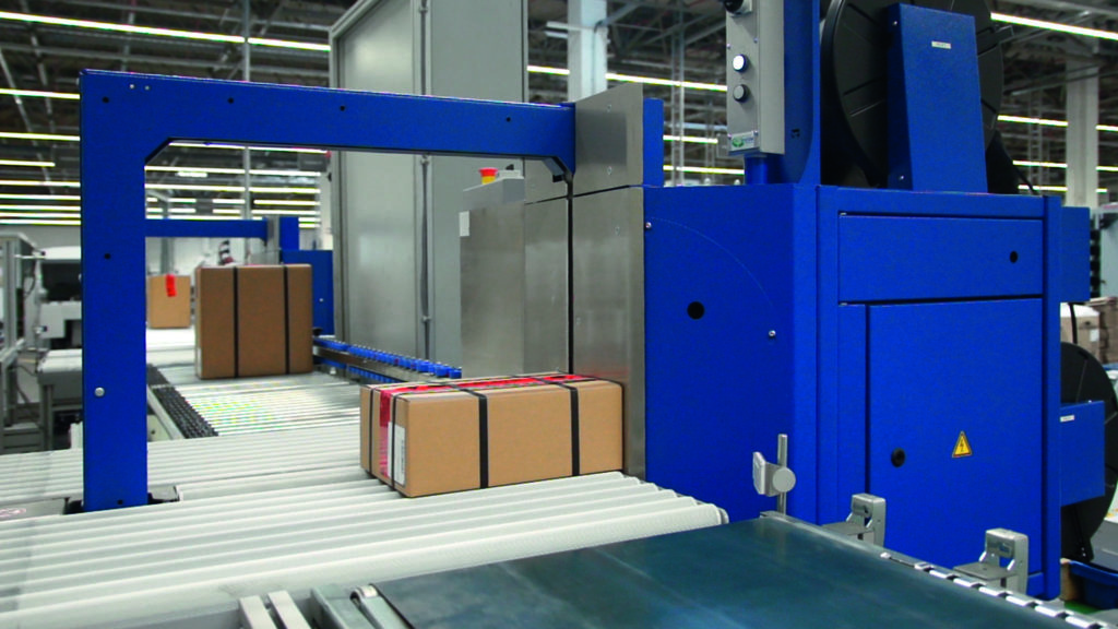 Bei Saxoprint sind jeweils zwei EVOLUTION SoniXs MS-6 in einer Reihe aufgebaut. Insgesamt vier Umreifungsbänder sorgen für maximale Stabilität. (Bild: Mosca GmbH)