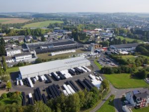 Am WERIT-Standort Altenkirchen arbeiten heute etwa 200 Mitarbeiter. (Bild: WERIT)