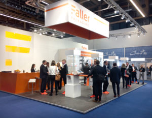 Aus August Faller wird Faller Packaging: Das Unternehmen stellt auf der CPhI in Frankfurt erstmals seinen neuen Markenauftritt öffentlich vor. (Bild: August Faller GmbH & Co. KG)