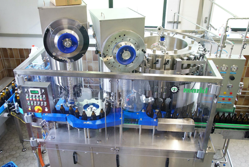 Der Markl „Bavaria“-Füller mit 30 Füllventilen. (Bild: broesele)