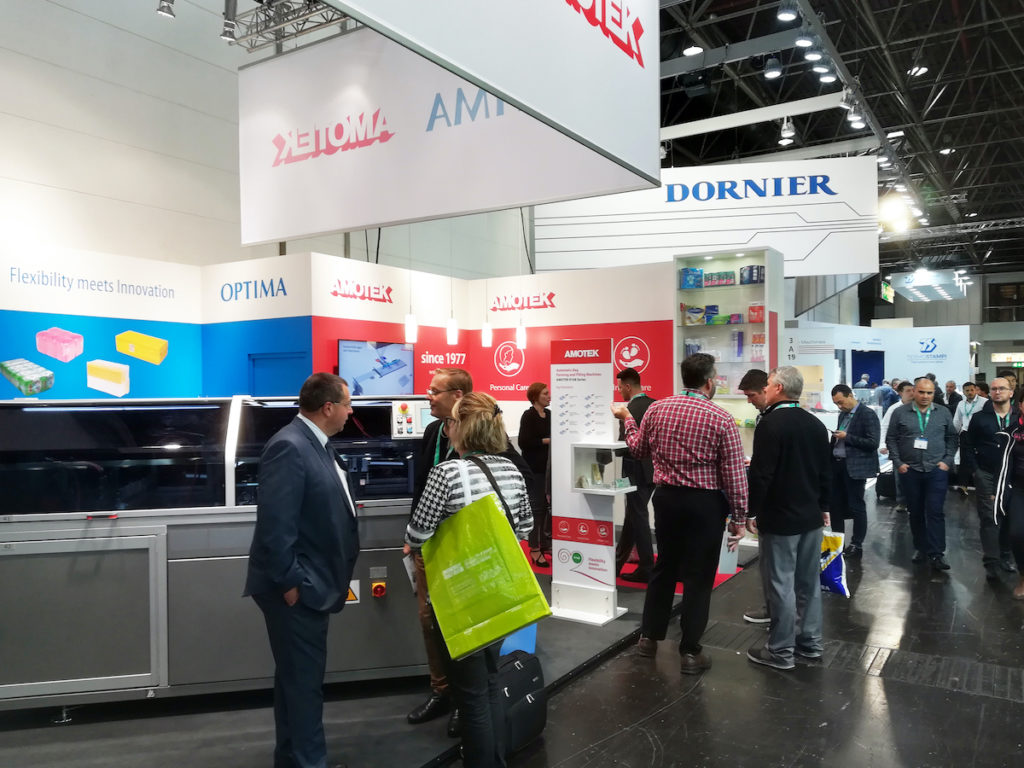 Umweltaspekte rücken bei der Verpackung unterschiedlichster Produkte in den Fokus. Auf der K-Show präsentierte Amotek Lösungen dafür. (Bild: OPTIMA packaging group GmbH)