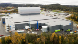 Peterson setzt mit seinem neuen Produktionsstandort in Halden, Norwegen, neue Maßstäbe in der Industrie 4.0. (Bild: Klingele Papierwerke GmbH & Co. KG)
