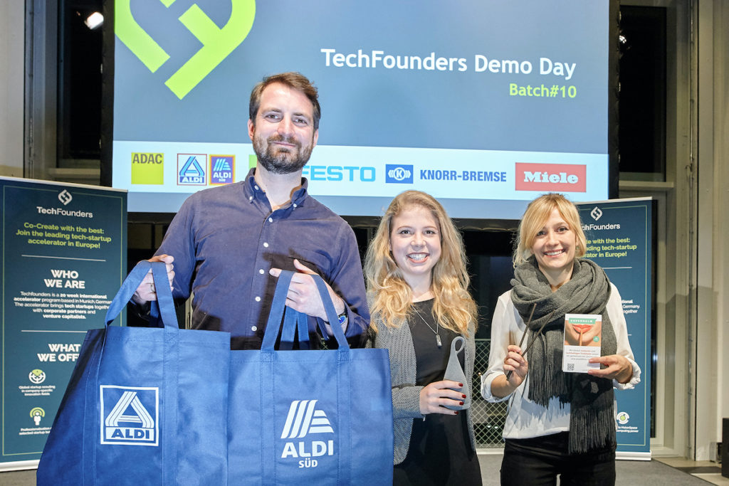 20 Wochen Förderprogramm liegen hinter den Startups Cyclic Design, Ogata, und Wisefood. Die drei Startups konnten Aldi im Juni von ihren Ideen für nachhaltige Verpackungs- und Produktlösungen überzeugen. (Bild: Aldi)