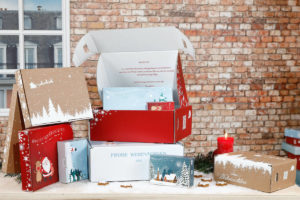 Bei Cartonara gibt es in der Winterzeit individualisierbare Versandverpackungen im weihnachtlichen Design. (Bild: Thimm Group GmbH + Co. KG)