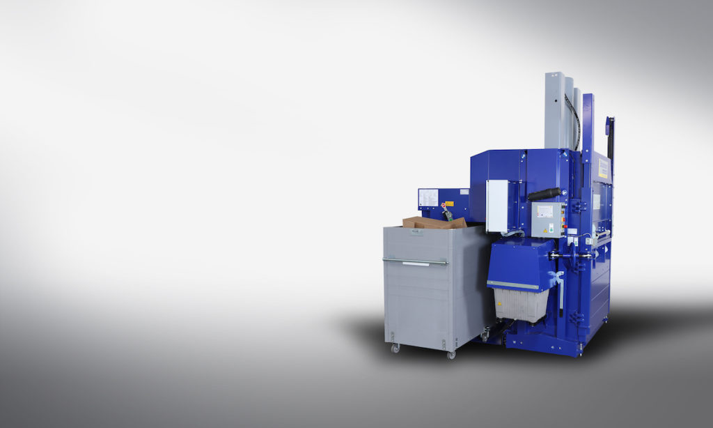 Der AutoLoadBaler ist Experte in der Lagerlogistik, sorgt für Ordnung und Sauberkeit und erspart den Mitarbeitern im Lebensmitteleinzelhandel Stress und Rückenschmerzen. (Bild: Strautmann Umwelttechnik GmbH)