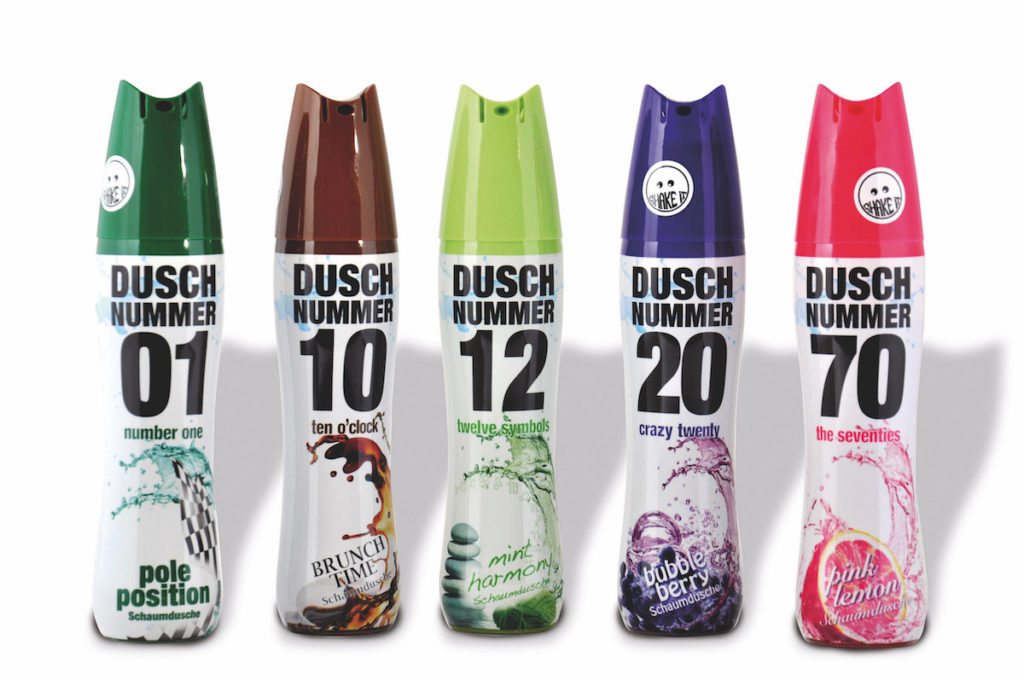 Duschnummer – Die Schaumdusche, verpackt in Aerosoldosen aus PET, lässt sich gut recyceln, ist robust und komfortabel in der Handhabung. Umhüllt mit bedruckter Schrumpffolie aus PET. (Bild: Illert GmbH & Co. KG)