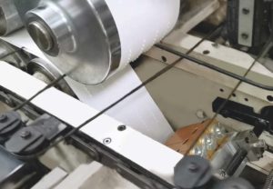 EcoStitch-Punkte sorgen für mehr Klebefläche, bei gleichzeitig geringerem Klebstoffauftrag. (Bild: Valco Melton)