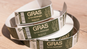 Der ISM Preis für die innovativste Verpackung ging an Froben Druck für seine Etiketten aus Graspapier. (Bild: Koelnmesse)