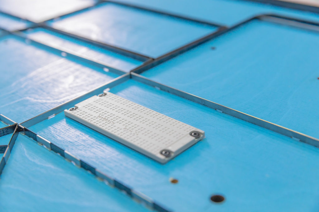 Blindenschriftpunkte auf Verpackungen (Bild: Marbach)