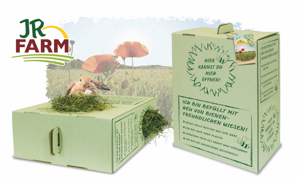 Erntefrisches Heu in Graspapier-Verpackung