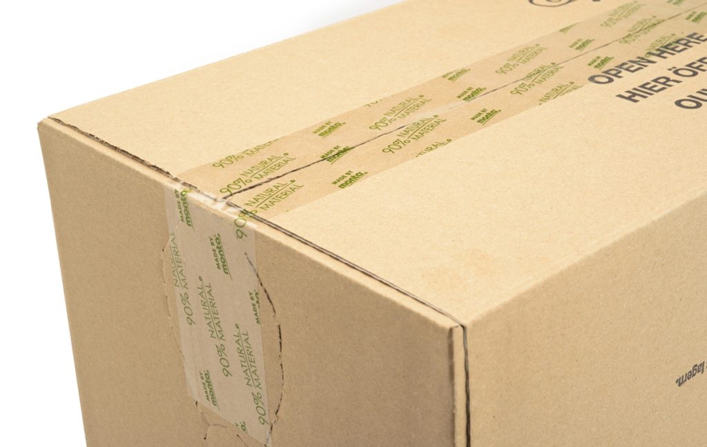 Mit monta biopack zugeklebter Karton