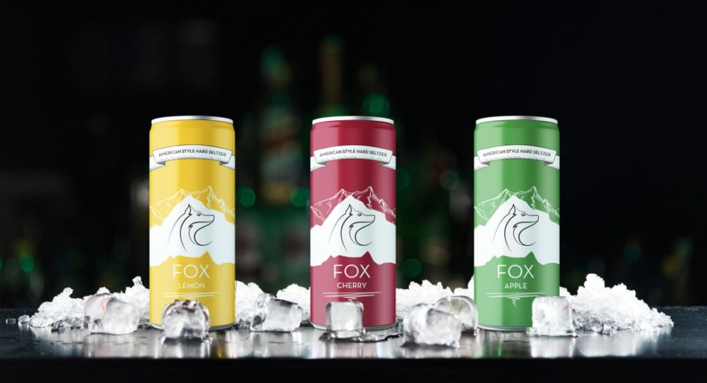 drei Getränkedosen mit Hard Seltzer von Fox Getränkeverpackung