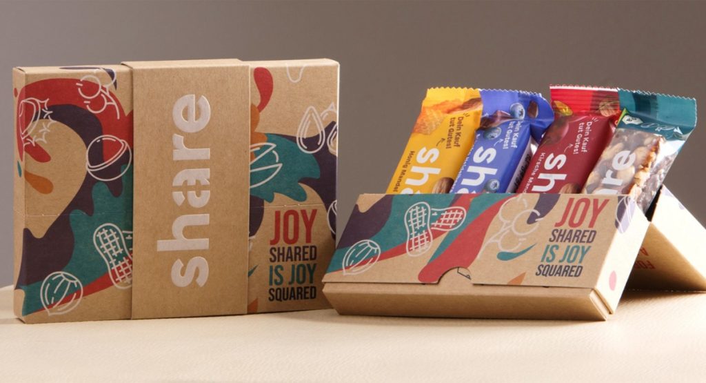 Nachhaltige Geschenkverpackung mit QR-Code