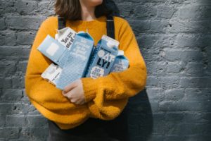 Oatly startet Kampagne „Are you stupid?“