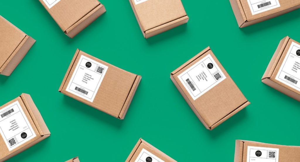 Kartons mit Thermodirekt Etiketten