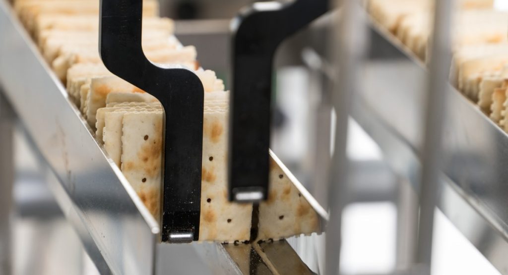 Verpackungslösung für Cracker von Syntegon