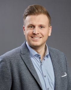 Nils Lang, Sales Manager der Gluetec Industrieklebstoffe GmbH & Co. KG
