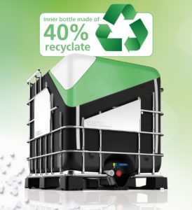 Die mittlere Schicht des IBC-Innenbehälters der Green Layer Serie von Schütz verfügt über einen Rezyklat-Anteil von 40 Prozent.