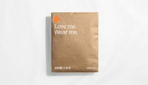 Die neuen Zalando-Versandtaschen sind aus FSC-zertifiziertem und recycelbarem Papier.
