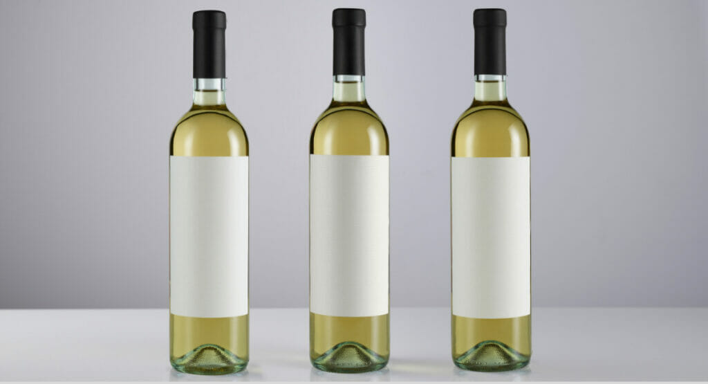 drei neue Papiere aus recycelten Fasern von Avery Dennison