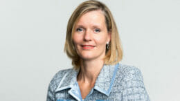 Uta Holzenkamp ist seit Beginn des Jahres neue Leiterin des Unternehmensbereichs Coatings von BASF.