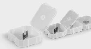 Die neue InsertBox Connect verpackt empfindliche Schneidplatten ganz ohne Schaumstoff.