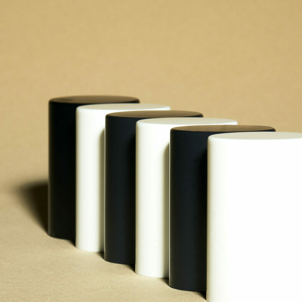 Baralan bietet Verpackungskomponenten mit PCR-Anteilen an. Kunden können bei Verschlüssen zwischen drei Stufen PCR-Anteil wählen und so einen weiteren Schritt Richtung Kreislaufwirtschaft gehen.