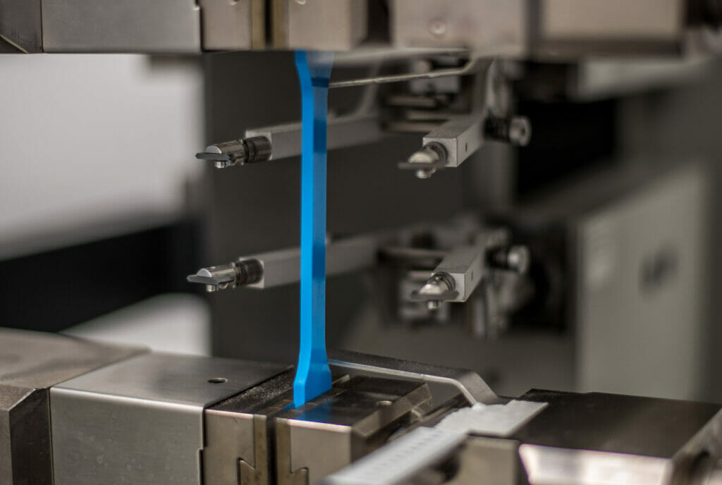 Mit den neuen Prüfmethoden für Kunststoffrecycling unterstützt Interseroh+ Unternehmen bei der Umstellung auf Recyclingmaterialien.