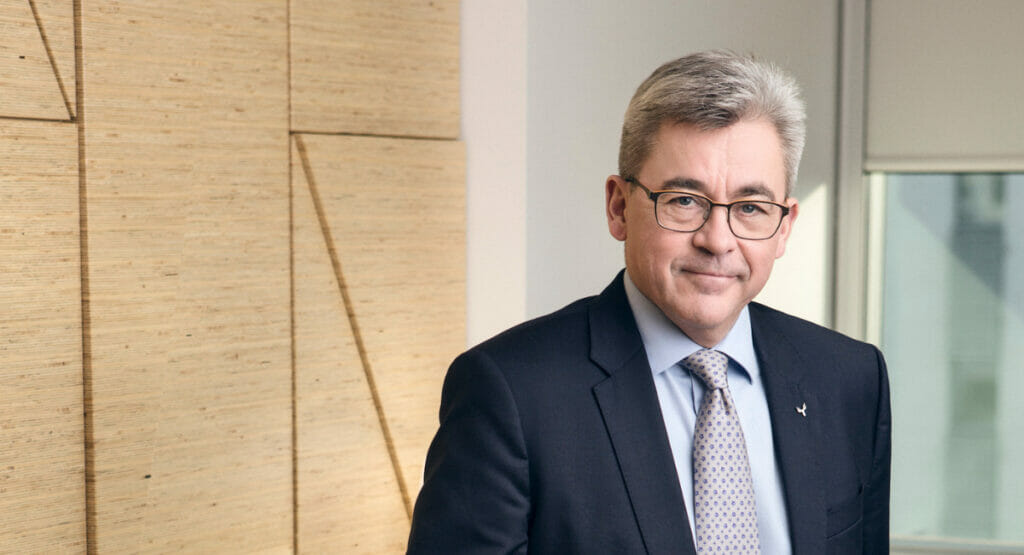 Picture of a man in a suit