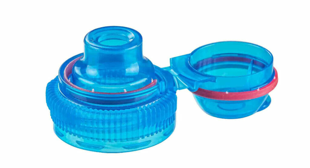 Bild von einem Tethered Cap als Verschlusslösung für Getränke